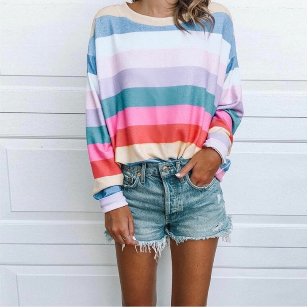 🆕 Soft Rainbow Striped Crewneck Top, size S/M